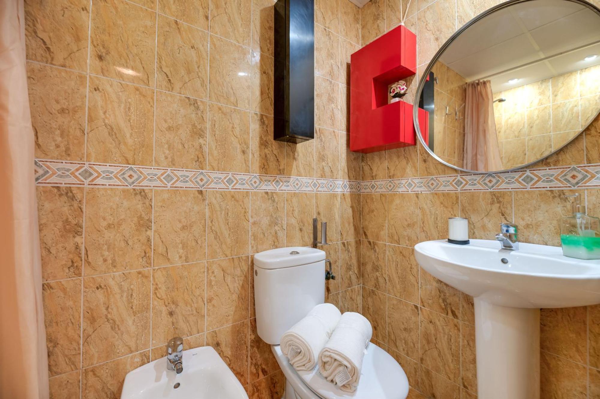 Apartamento Centro Historico De Malaga Luaran gambar